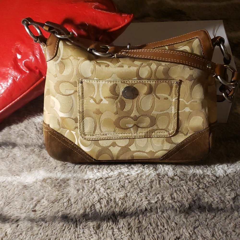 Coach Chelsea Optic TurnLock